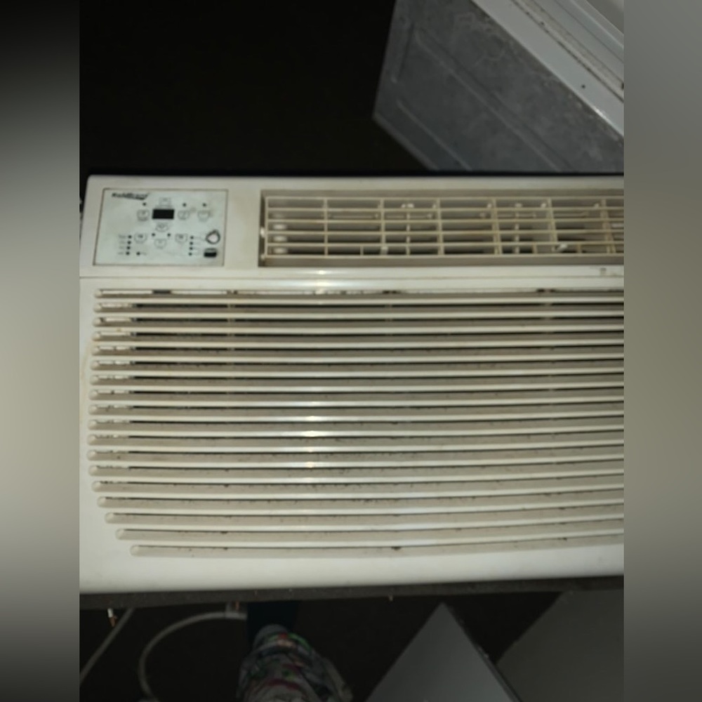 Koldfront A/C  Blows heat and air